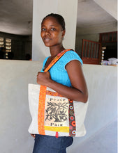 Load image into Gallery viewer, 'Peace' Folding Carry All