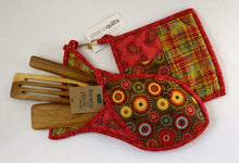 Load image into Gallery viewer, Oven Mitt &amp; Cook Tools Gift Set
